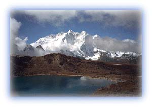 Looking across the Kangshung Valley towards the Himalayan giants Makalu and Chomolonzo. Credit: W. Spiegelman