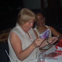 2011.12.14.SchoolNet_Christmas_Party_059