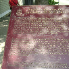 NiagaraOnLakeCenotaph4